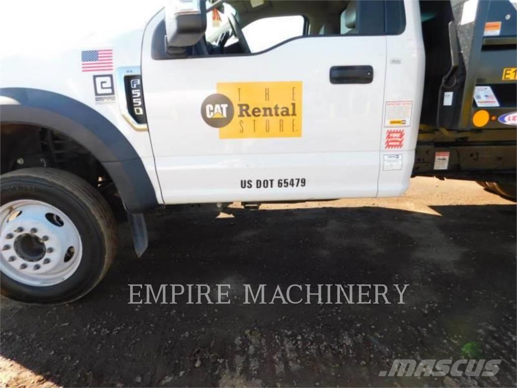 Ford / New Holland 3YD DMP AZ Camiones cisterna