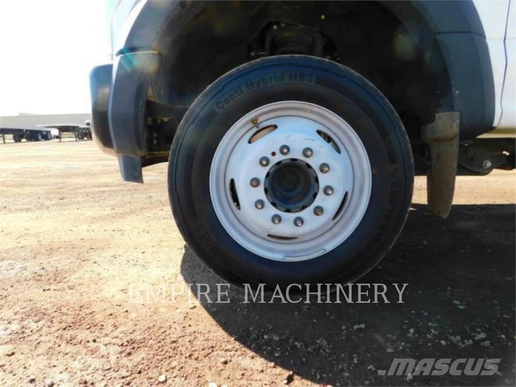 Ford / New Holland 3YD DMP AZ Camiones cisterna