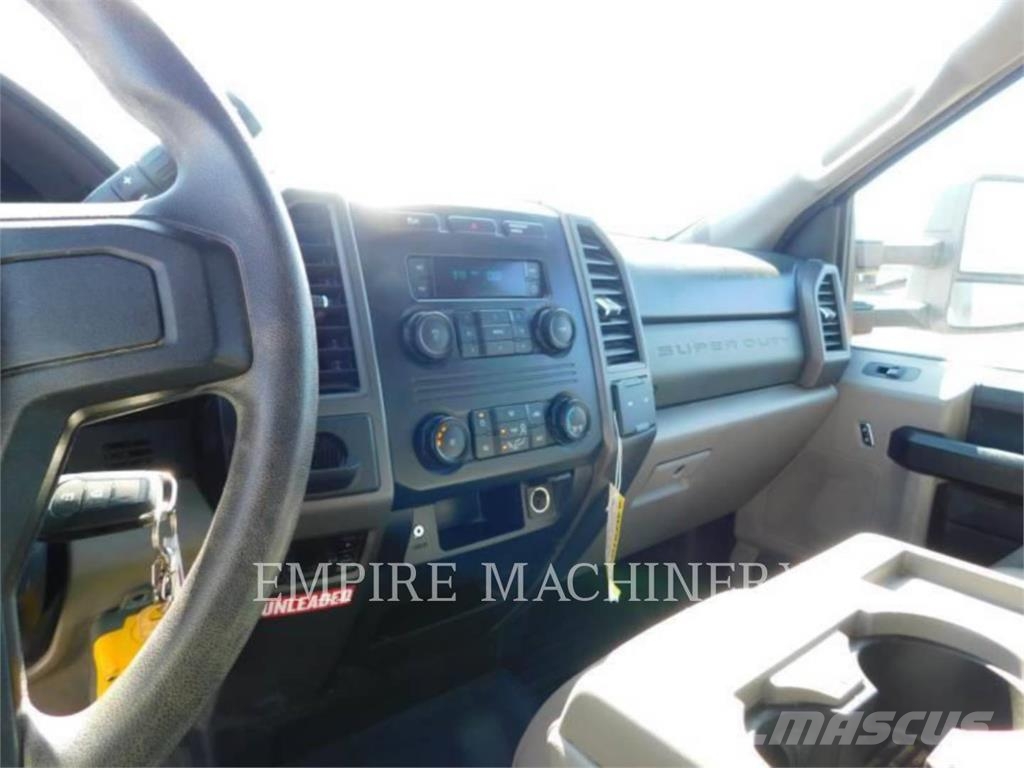 Ford / New Holland 3YD DMP AZ Camiones cisterna