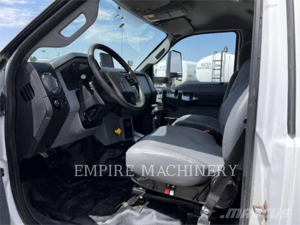 Ford / New Holland SERVICETRK محركات