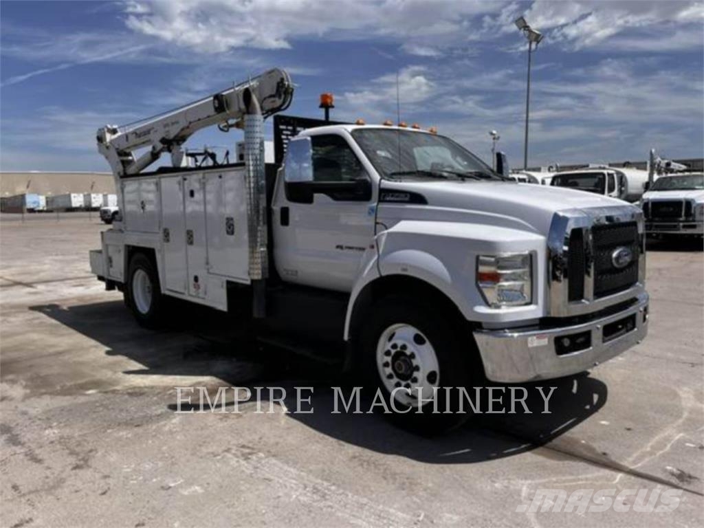 Ford / New Holland SERVICETRK محركات