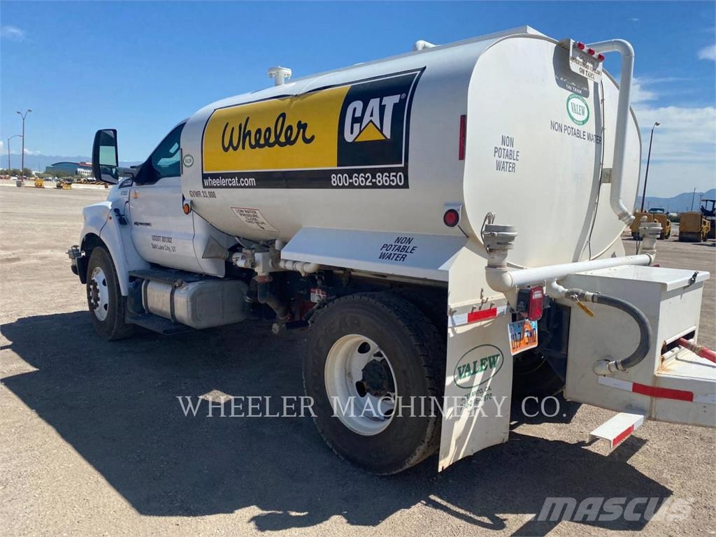 Ford / New Holland WT2000 A Cisternové vozy