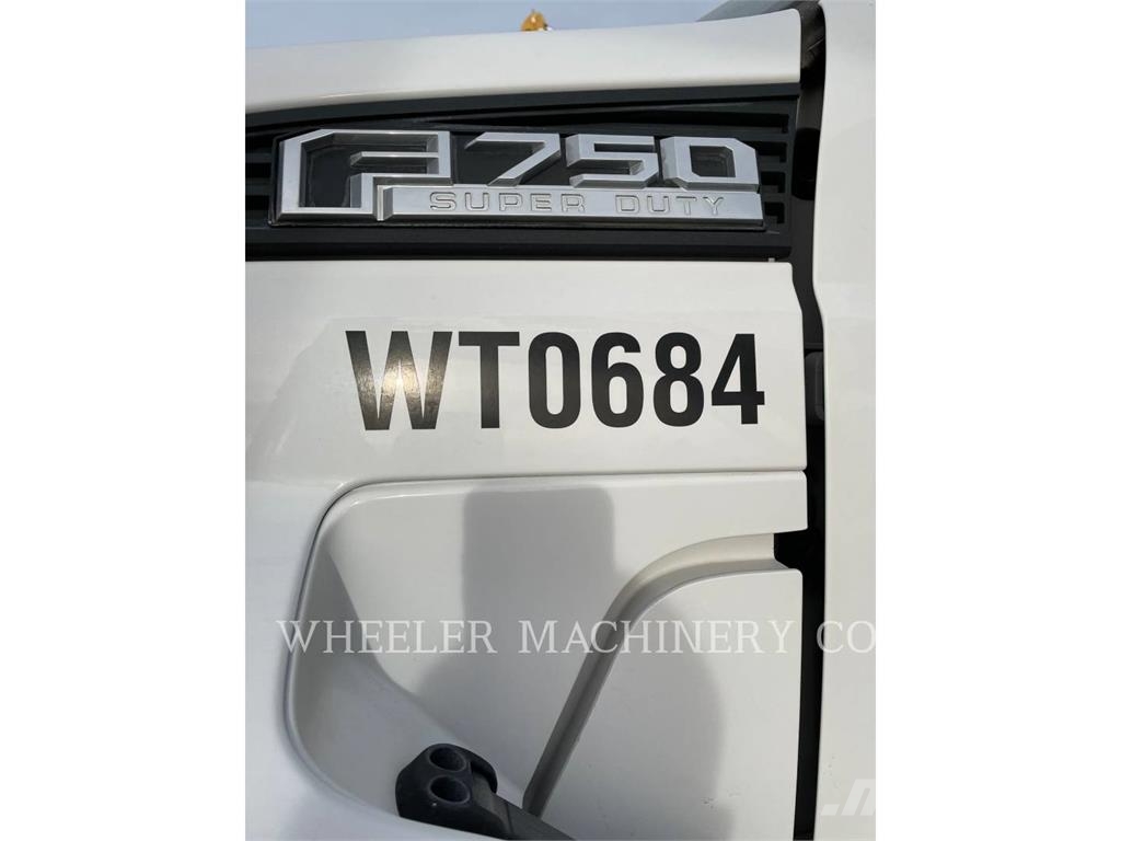 Ford / New Holland WT2000 A Camiones cisternas