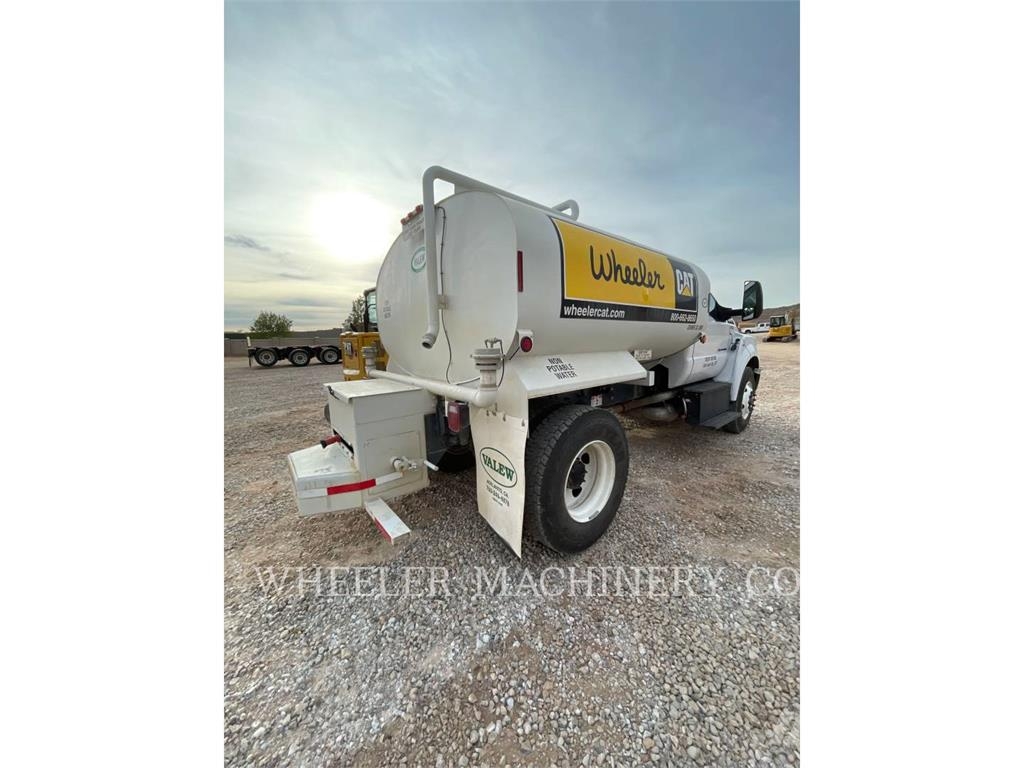 Ford / New Holland WT2000 A Camiones cisternas