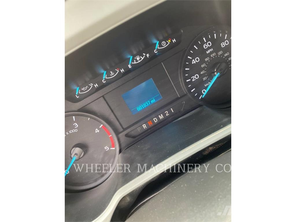 Ford / New Holland WT2000 A Camiones cisternas