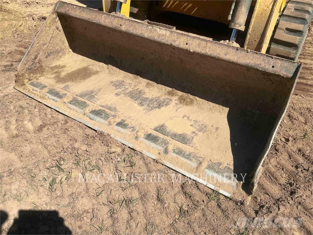Gehl RT250 Lánctalpas homlokrakodók