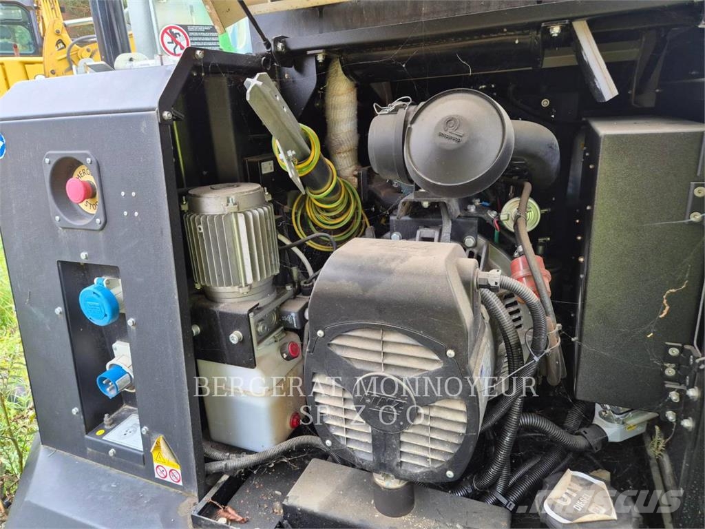 Generac V20 أبراج خفيفة
