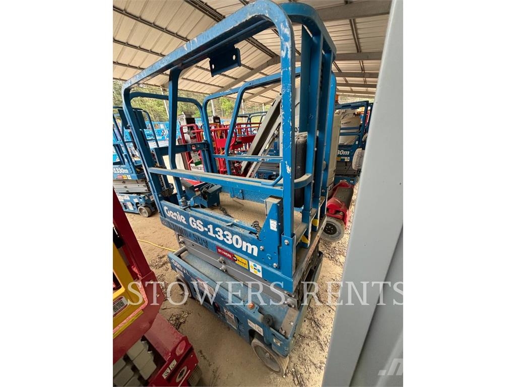 Genie 1330E Scissor lifts