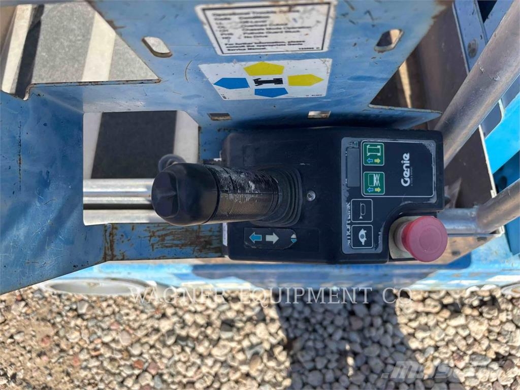 Genie GR15 Articulated boom lifts