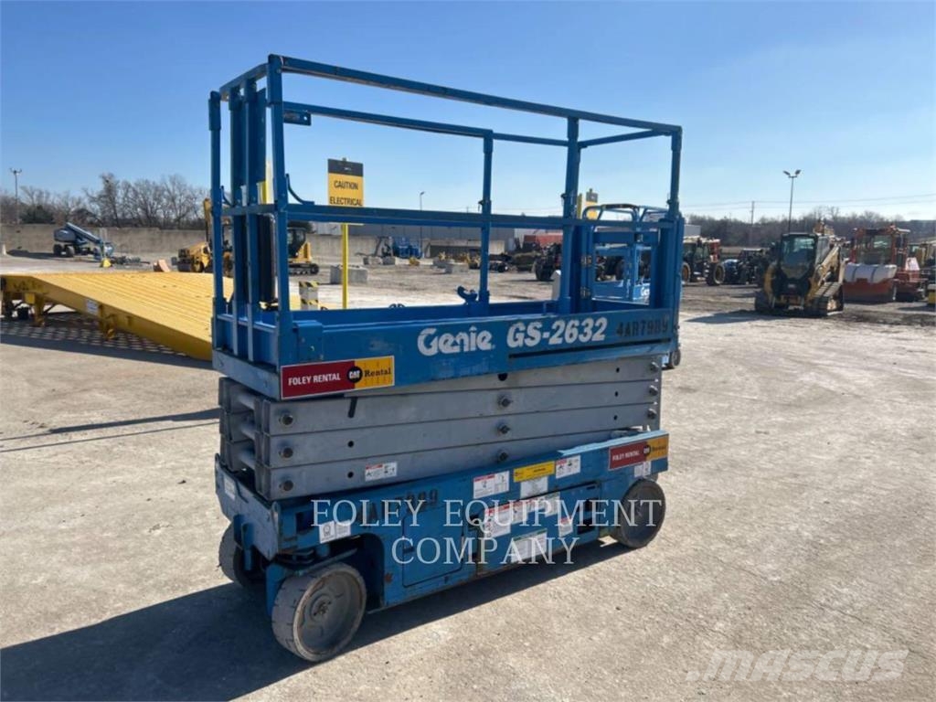 Genie GS2632 Žirkliniai keltuvai