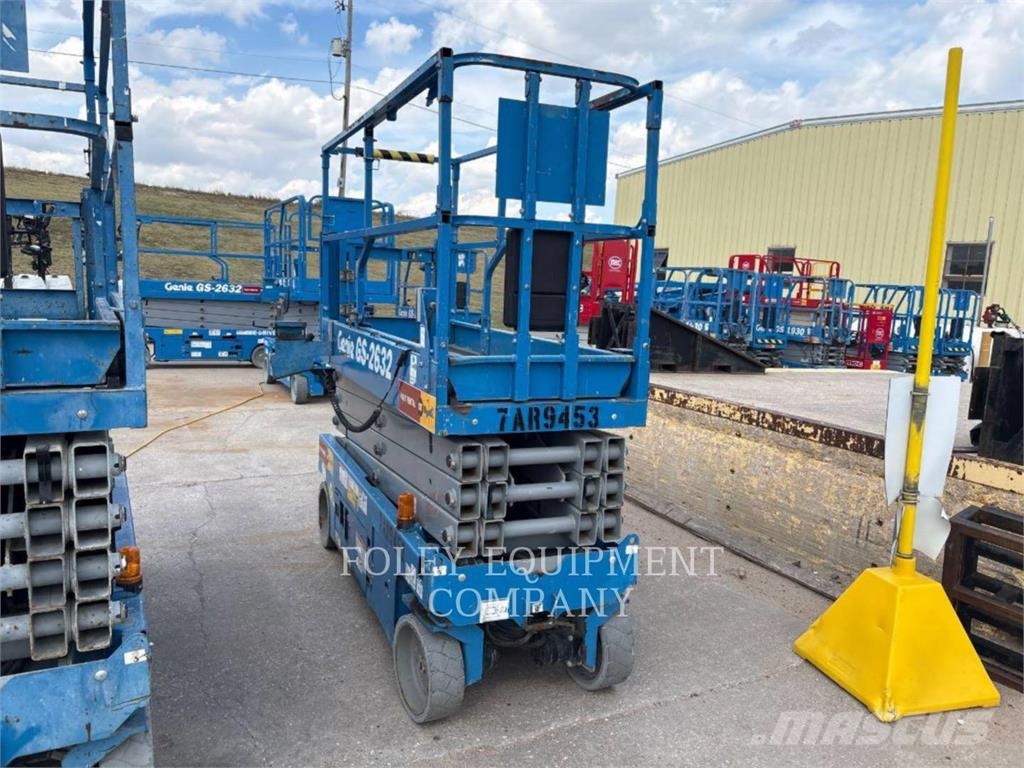 Genie GS2632EE Šķerveida pacēlāji