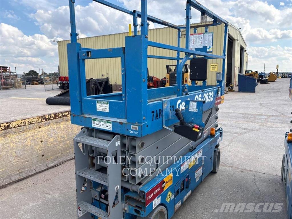 Genie GS2632EE Šķerveida pacēlāji
