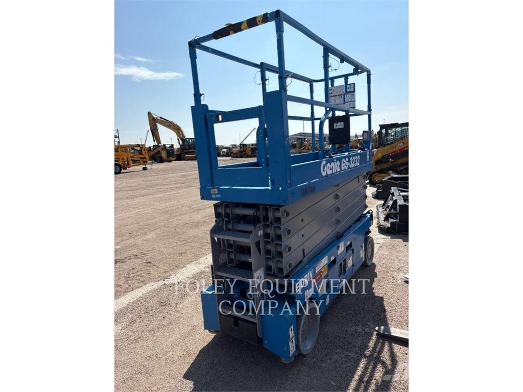 Genie GS3232 Ножничные подъемники