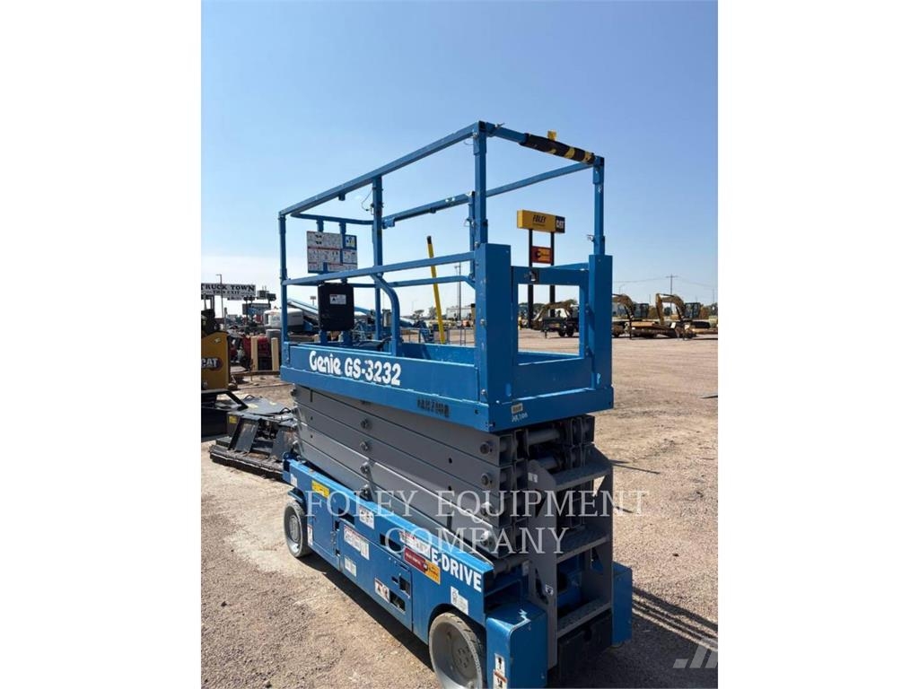Genie GS3232 Ножничные подъемники