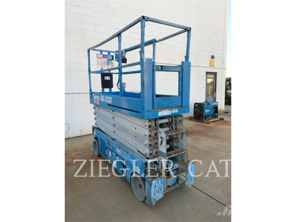 Genie GS3232 Scissor lifts