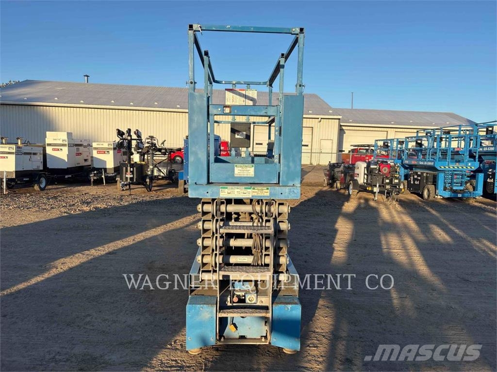 Genie GS3232 Articulated boom lifts