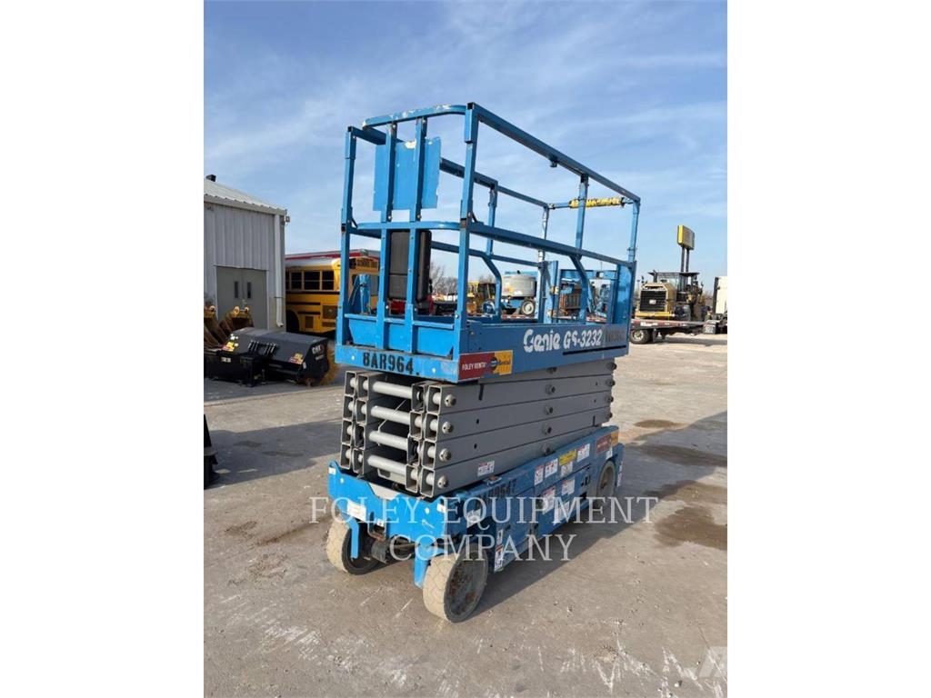 Genie GS3232 가위형 리프트