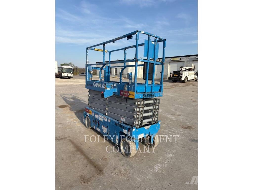 Genie GS3232 가위형 리프트