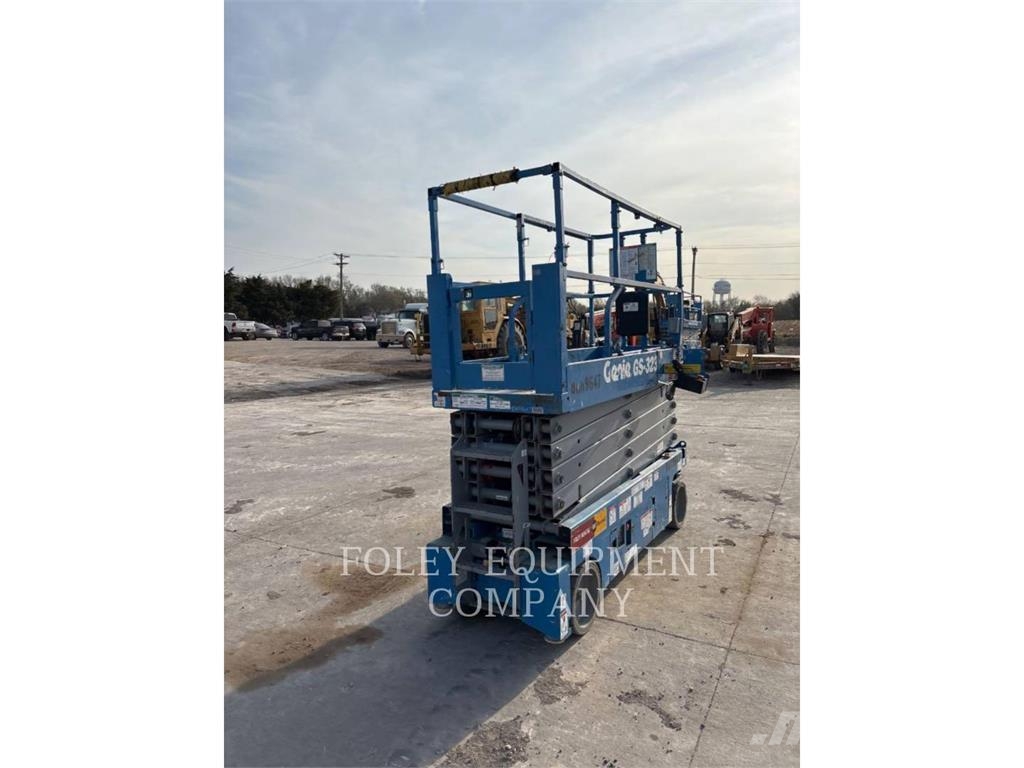 Genie GS3232 가위형 리프트