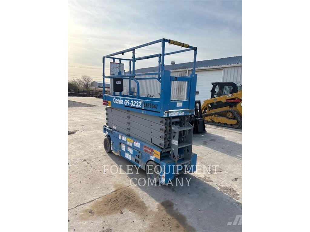 Genie GS3232 가위형 리프트