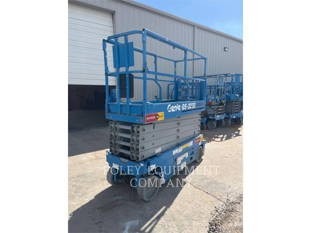Genie GS3232 Šķerveida pacēlāji