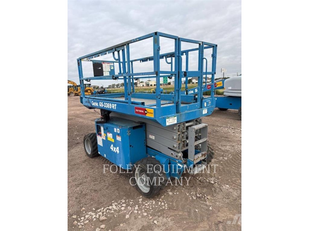 Genie GS3369RTG رافعات مقصية الشكل