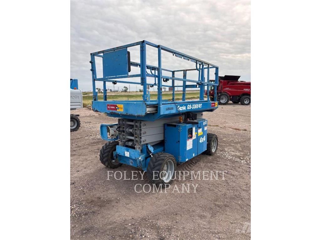 Genie GS3369RTG رافعات مقصية الشكل