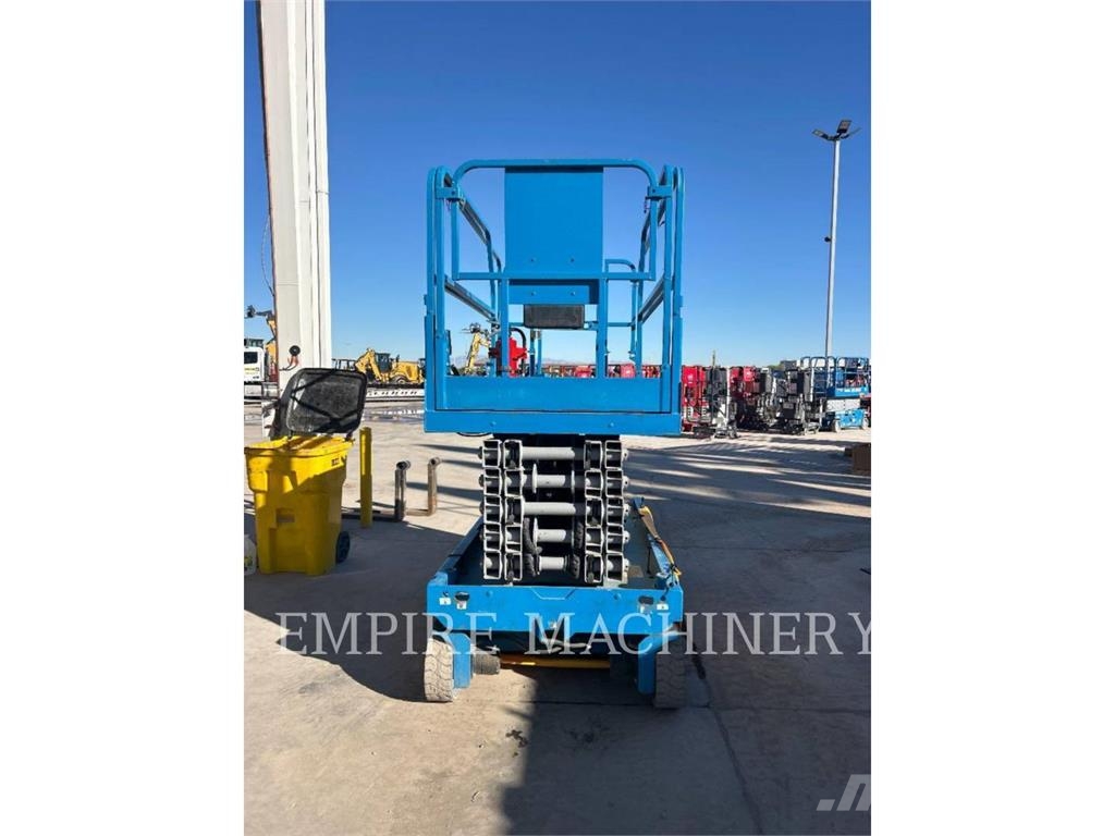 Genie GS4047 관절형 전동이동 리프트