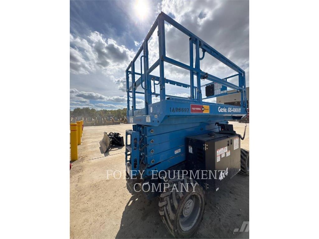 Genie GS4069RTD 剪式升降機