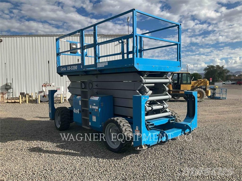 Genie GS5390 Zglobne dvižne ploščadi