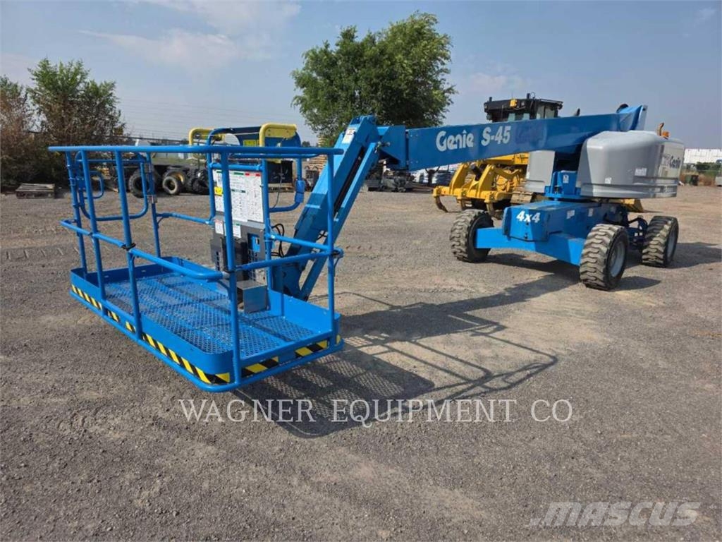 Genie S45 رافعات سلة مفصلية