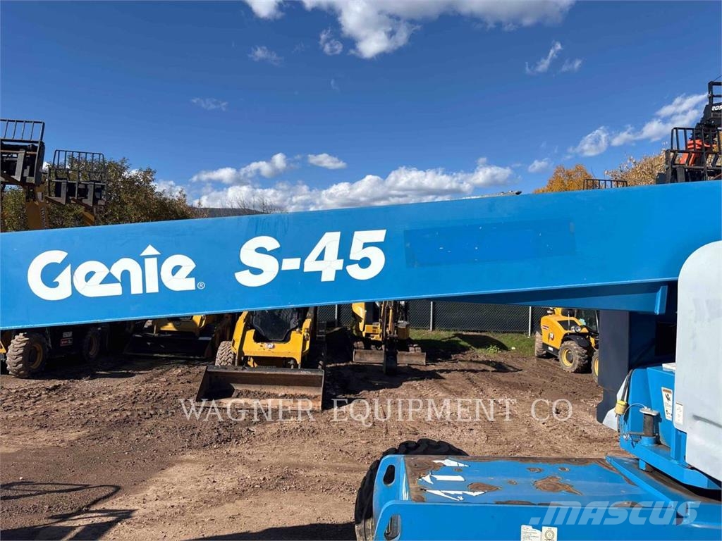 Genie S45RT Gelenkteleskoparbeitsbühnen