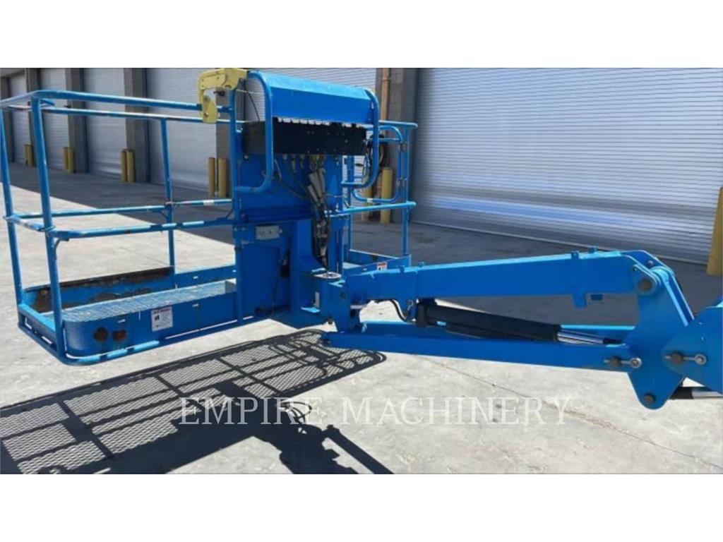 Genie S45RT Articulated boom lifts