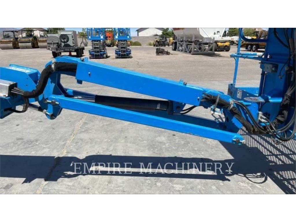 Genie S45RT Articulated boom lifts