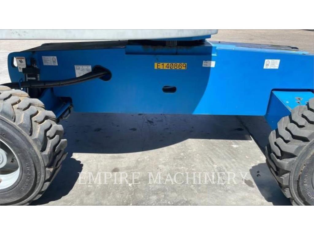 Genie S45RT Articulated boom lifts