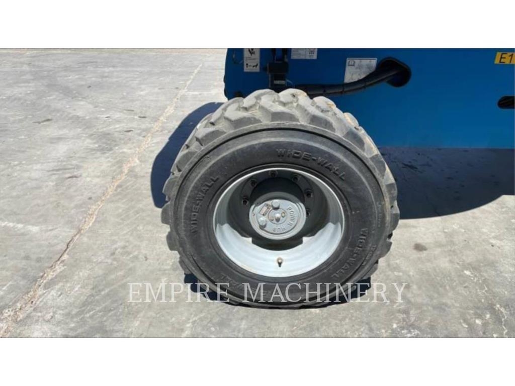 Genie S45RT Articulated boom lifts
