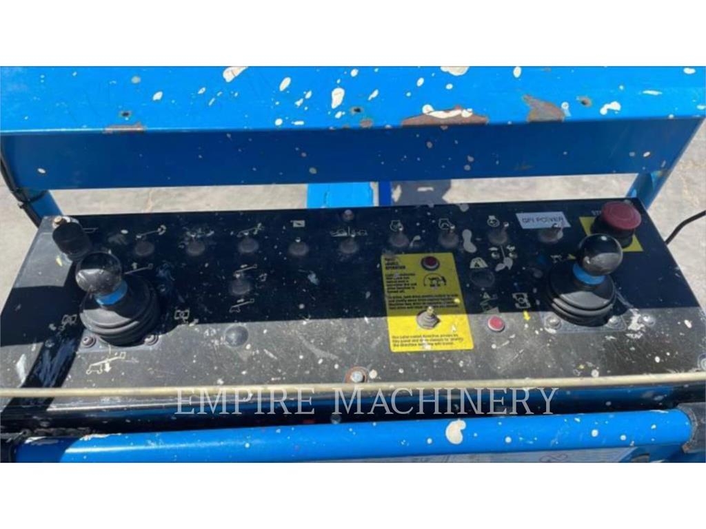 Genie S45RT Articulated boom lifts