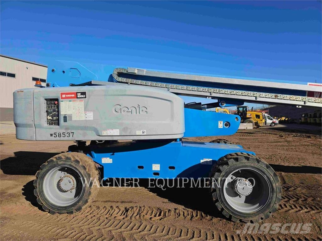 Genie S85 رافعات سلة مفصلية
