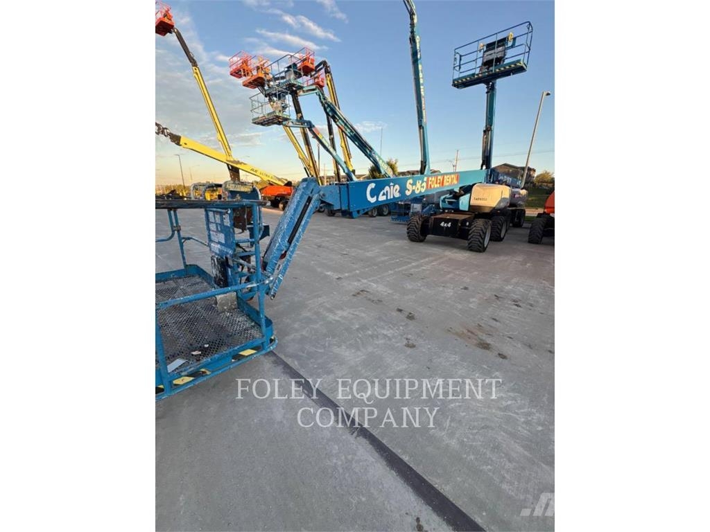 Genie S85D4W Articulated boom lifts