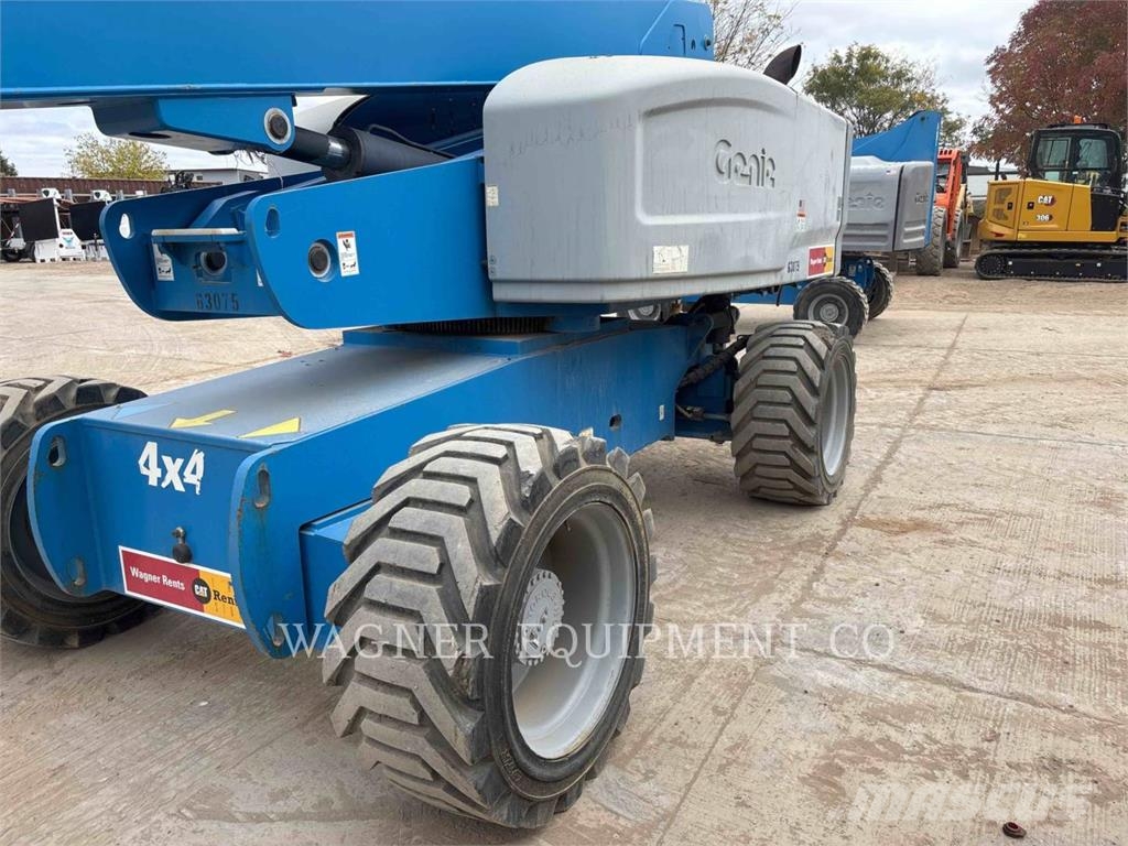 Genie S85RT 曲臂高空作業車