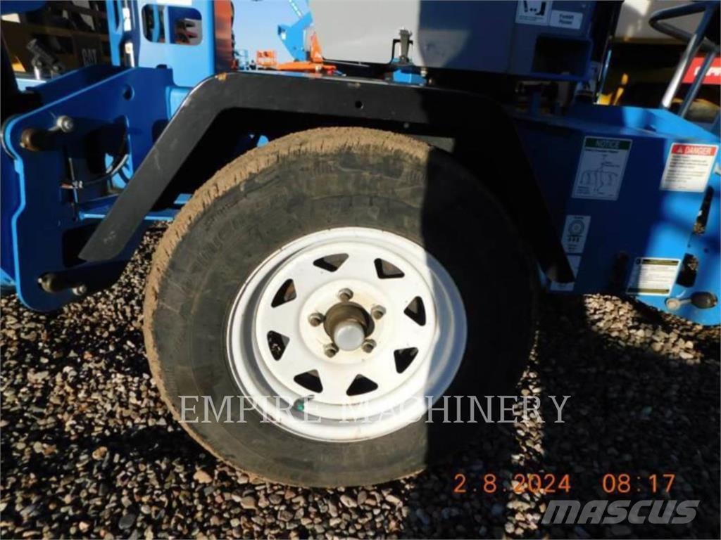 Genie TZ-34 DC Zglobne dvižne ploščadi