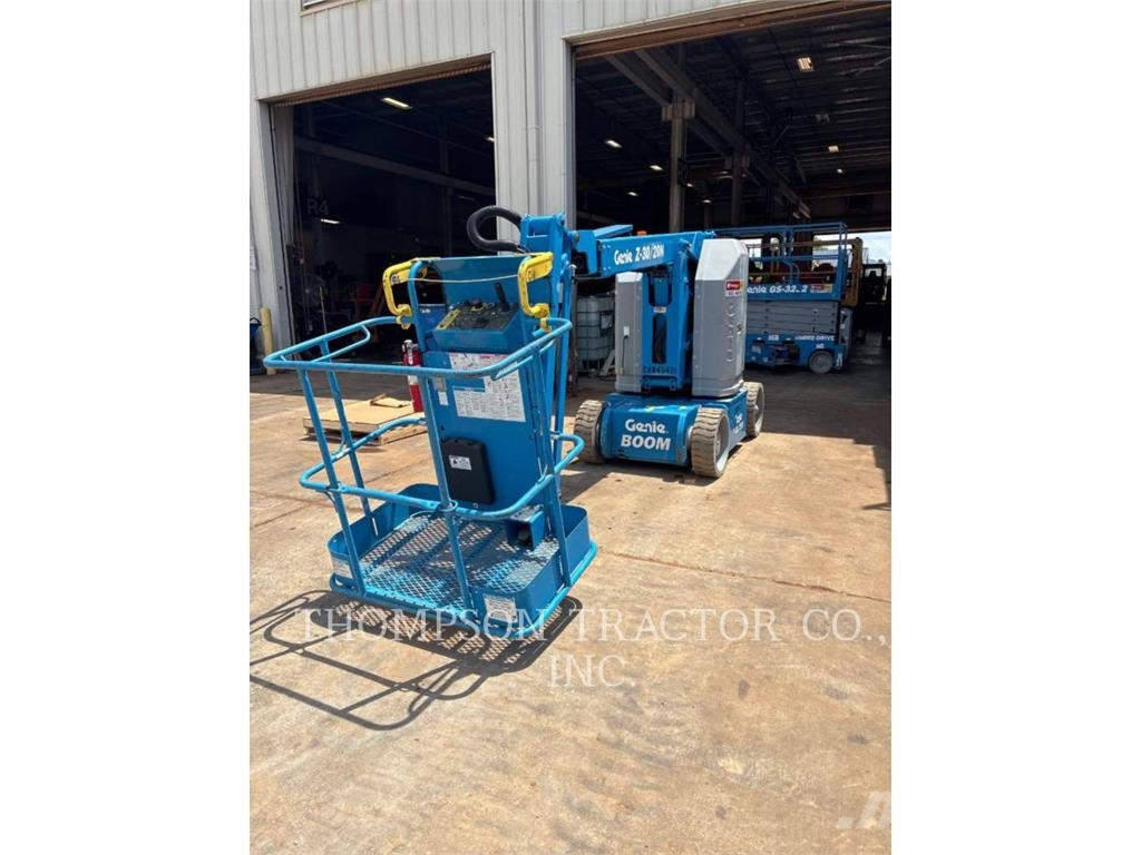Genie Z30 Articulated boom lifts
