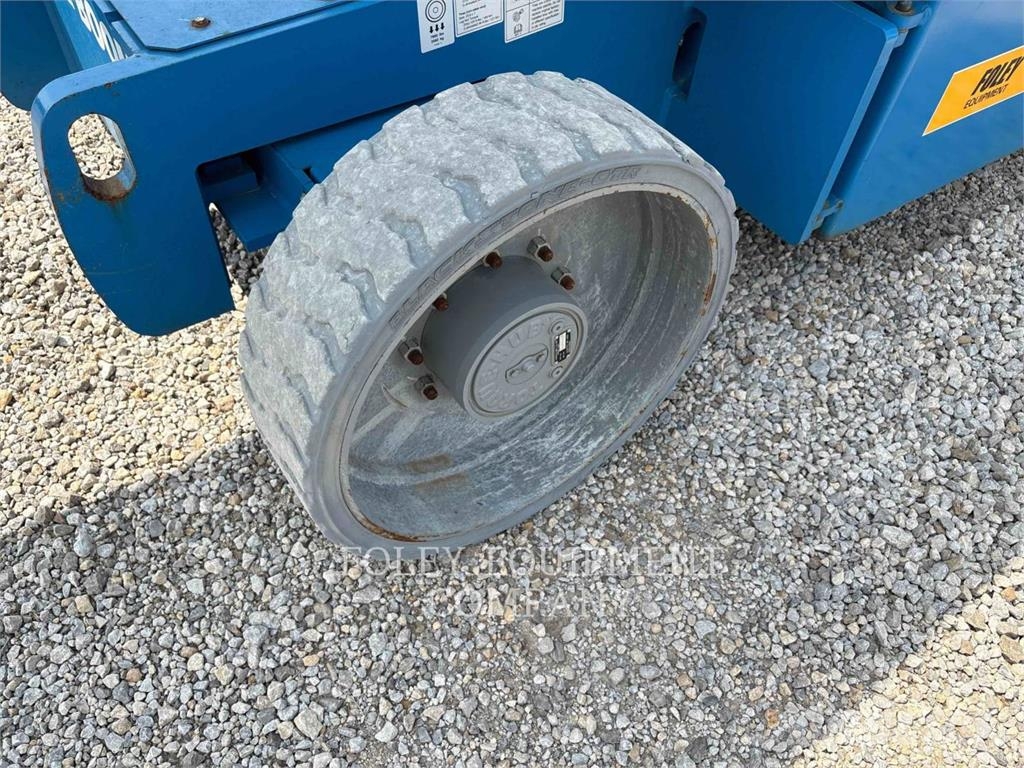 Genie Z40/23NRJ Articulated boom lifts