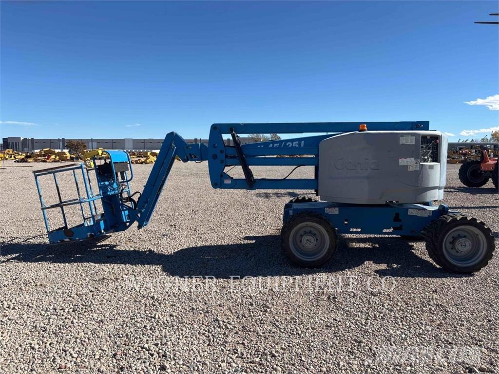 Genie Z4525J Коленчатые подъемники