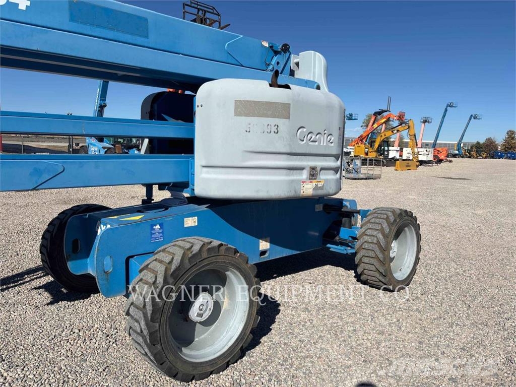 Genie Z6034RT Коленчатые подъемники