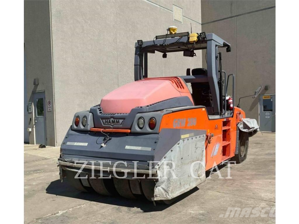 Hamm GRW280-30 Gummiradwalzen