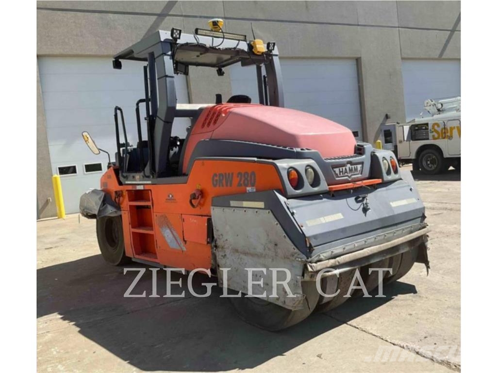 Hamm GRW280-30 Gummiradwalzen