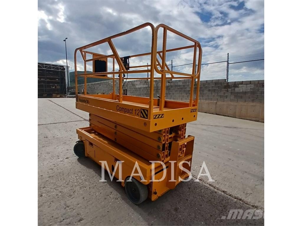 Haulotte COMPACT 12 رافعات مقصية الشكل