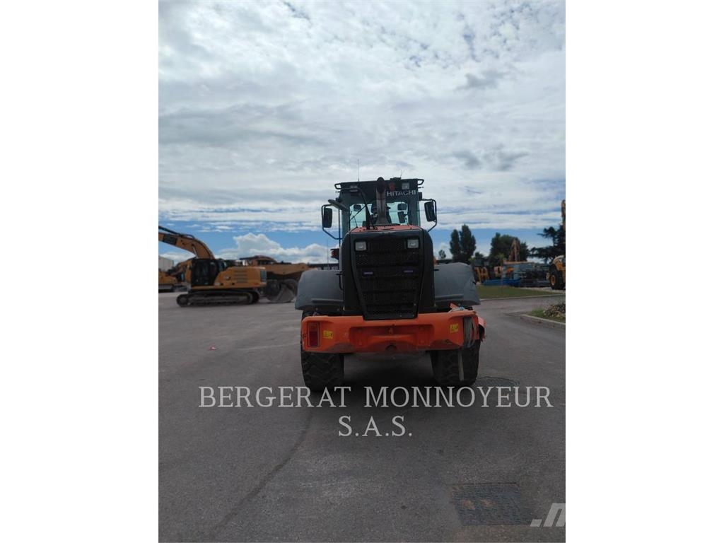 Hitachi ZW140 Wielladers