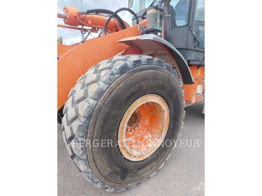 Hitachi ZW140 Wielladers